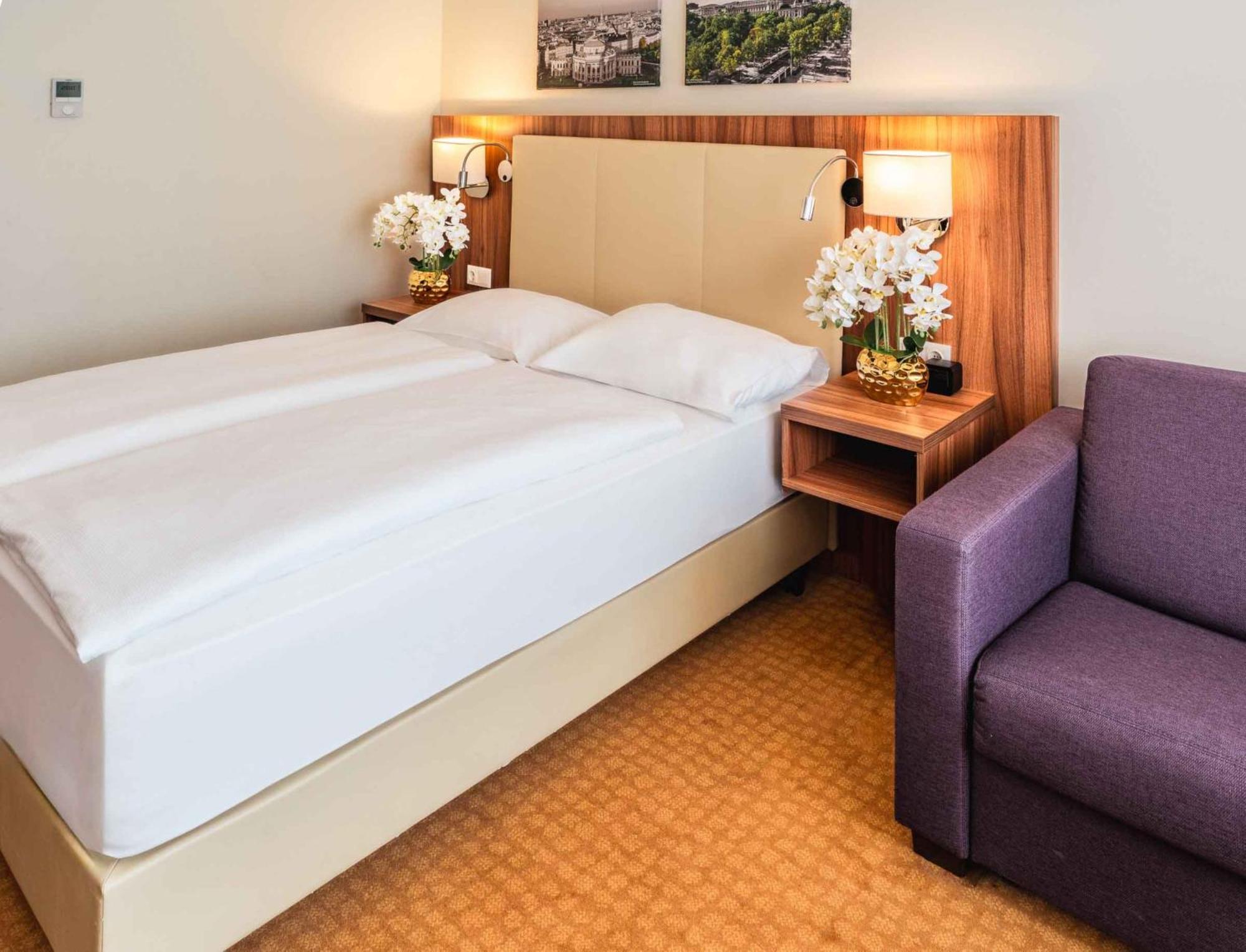 Plaza Premium Hotel Vienne
